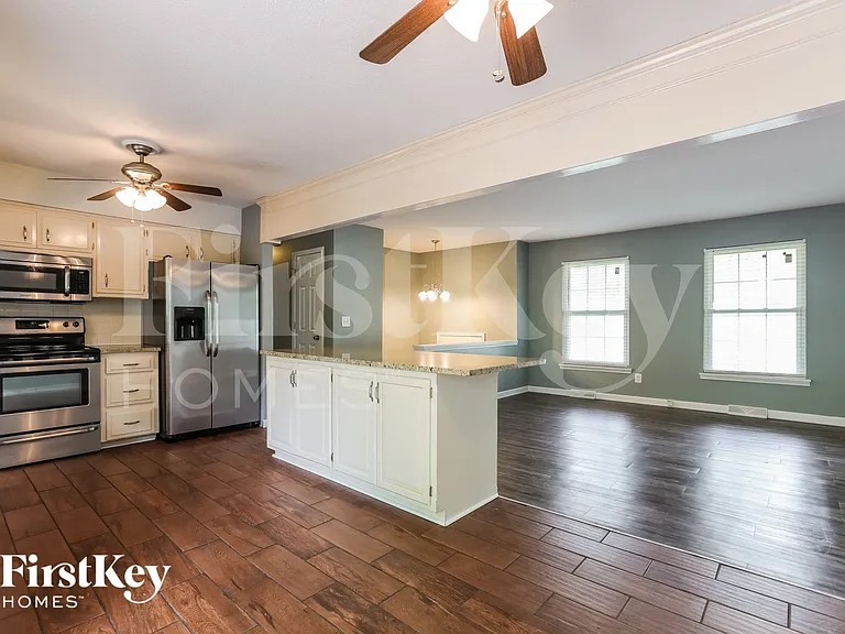 1305 Milwaukee St — Photo 6