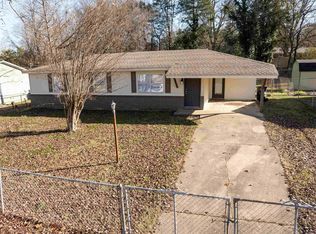 806 N Holly St, Searcy, AR 72143