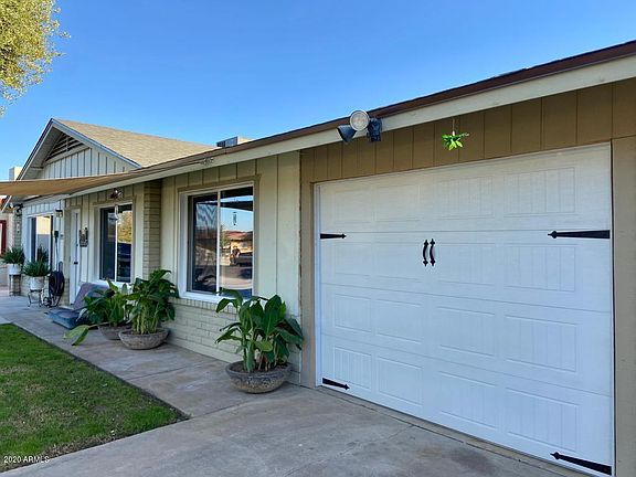 3rd image of 8741 W Avalon Dr