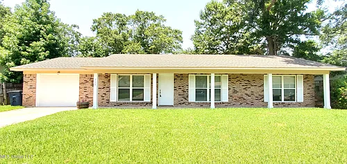 230 Saratoga Dr Photo 1
