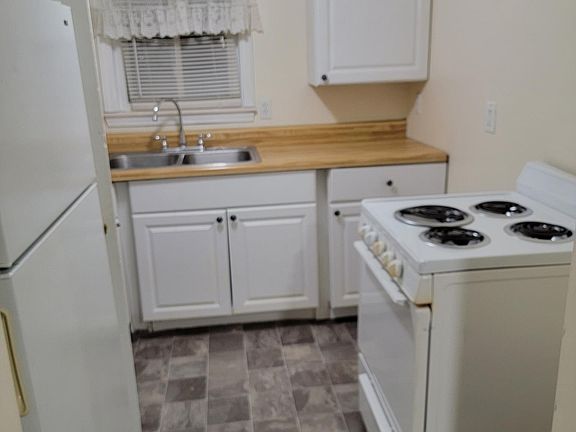 5th image of 1439 E Decamp St #A