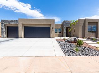 3201 S Sandstone Dr, Hurricane, UT 84737