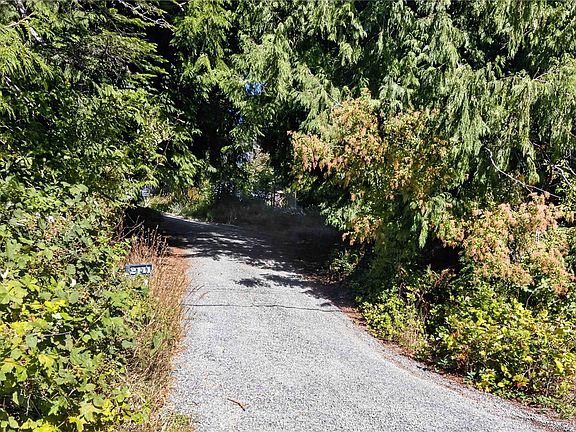 2nd image of 2141 Henlyn Dr