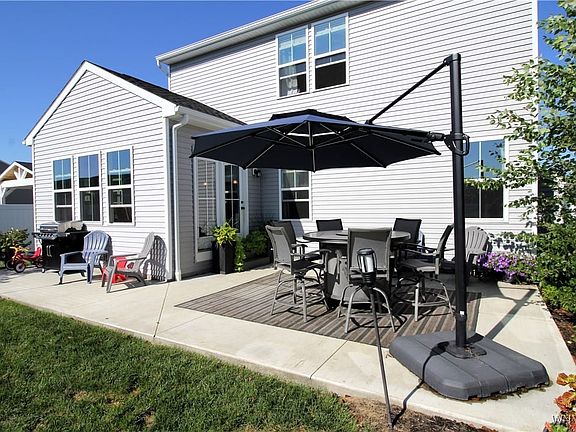 3rd image of 4559 Logans Ln