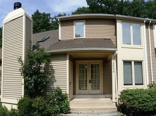 12572 Garland Tree Ct, Fairfax, VA 22033