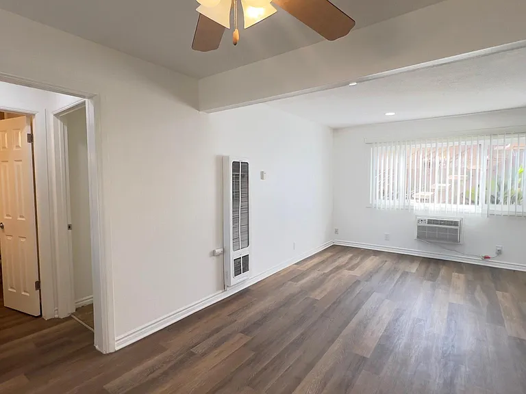 Downey North Apartments — Photo 8