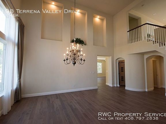 4th image of 2198 Terrena Valley Dr