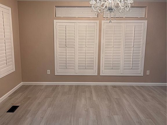 5th image of 2205 W Acacia Ave Space 190