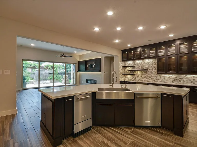 5911 Vineyard Creek Ln — Photo 21
