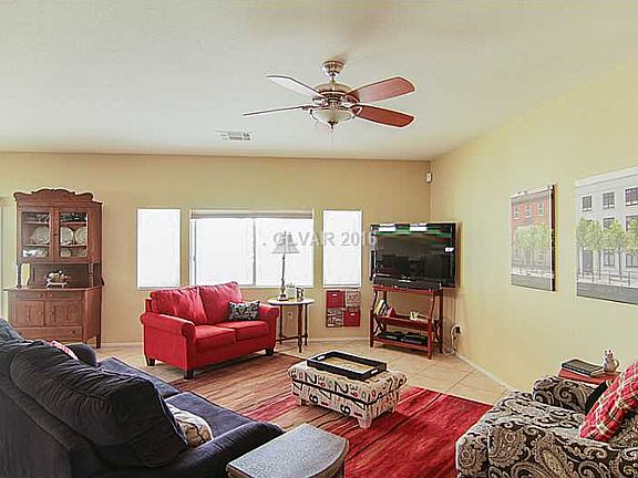 4th image of 4103 Farmdale Ave