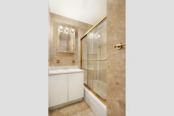 Sold by Stribling | media 5