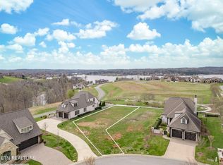 138 E Highlands Cir, Lenoir City, TN 37772