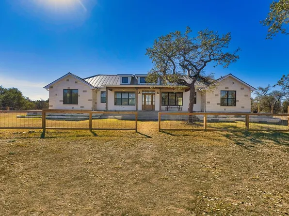 164 Lyndons Ln, Fredericksburg, TX 78624