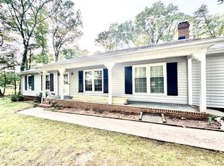 570 Seay Rd, Manakin Sabot, VA 23103