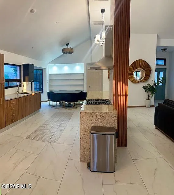 4 bed, 2703 sqft, $3,900 — Photo 3
