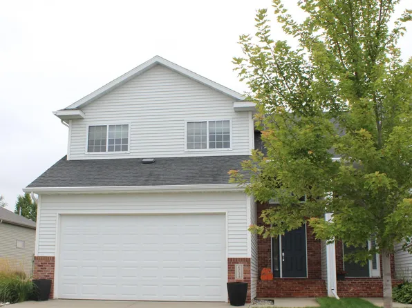 6234 14th St S, Fargo, ND 58104