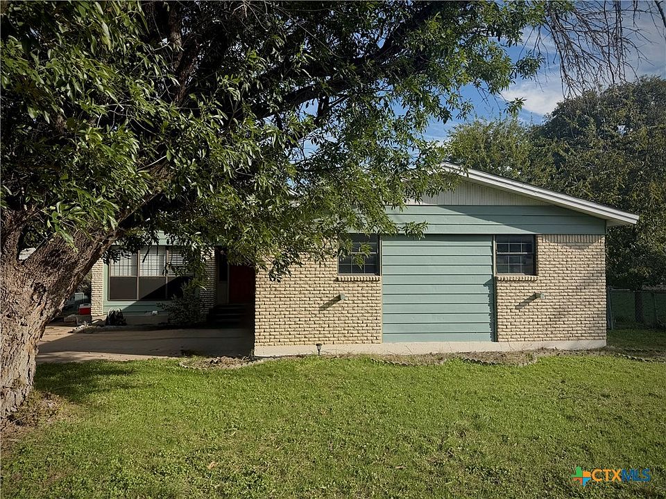 2nd image of 2401 Crescent Dr