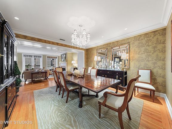 5th image of 190 E Walton St #201
