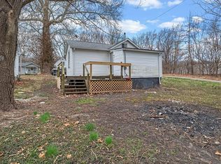 1330 N Osburn Ave, Springfield, IL 62702