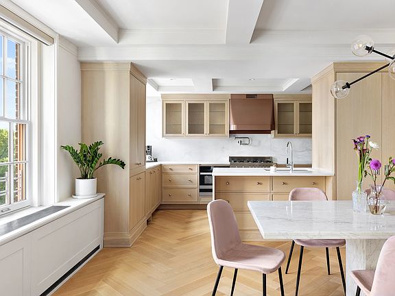 3rd image of 360 Central Park W APT 6E
