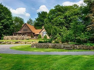 10055 Little Mountain Rd, Mentor, OH 44060