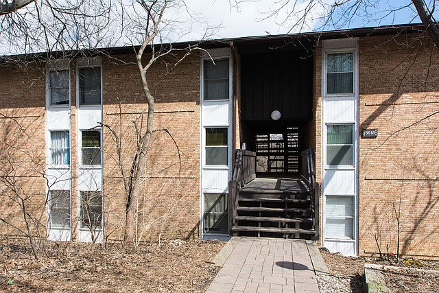 1st image of 5513 E Lake Dr APT C