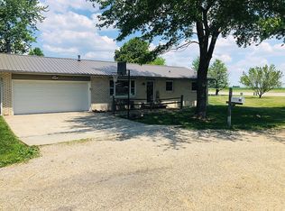 45 Meadowlark Ct E, Bethany, IL 61914