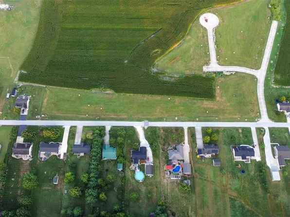 48 Witt Mill Rd, Jerseyville, IL 62052