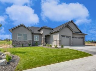 11237 W Red Hawk Dr, Nampa, ID 83686