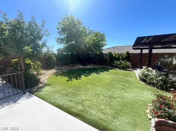 5761 E Badlands Ln, Pahrump, NV 89061