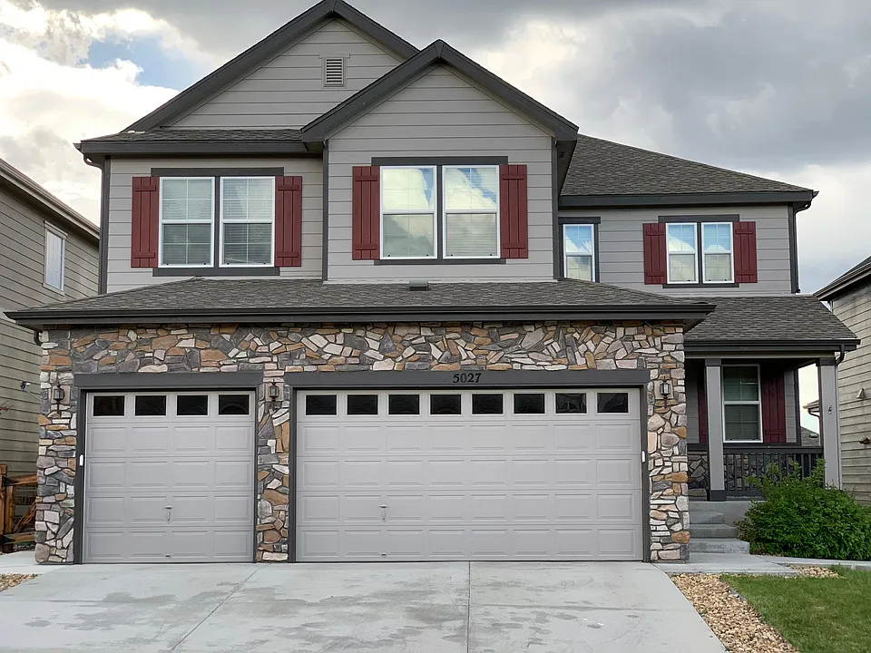 5027 S Versailles Cir