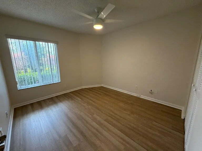 8657 Rosalie Ct — Photo 13