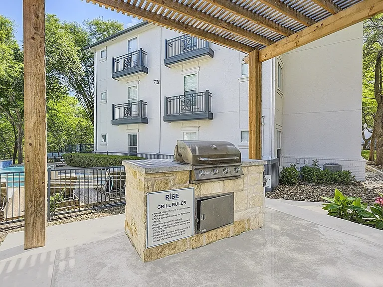 Rise Highland Park — Photo 120