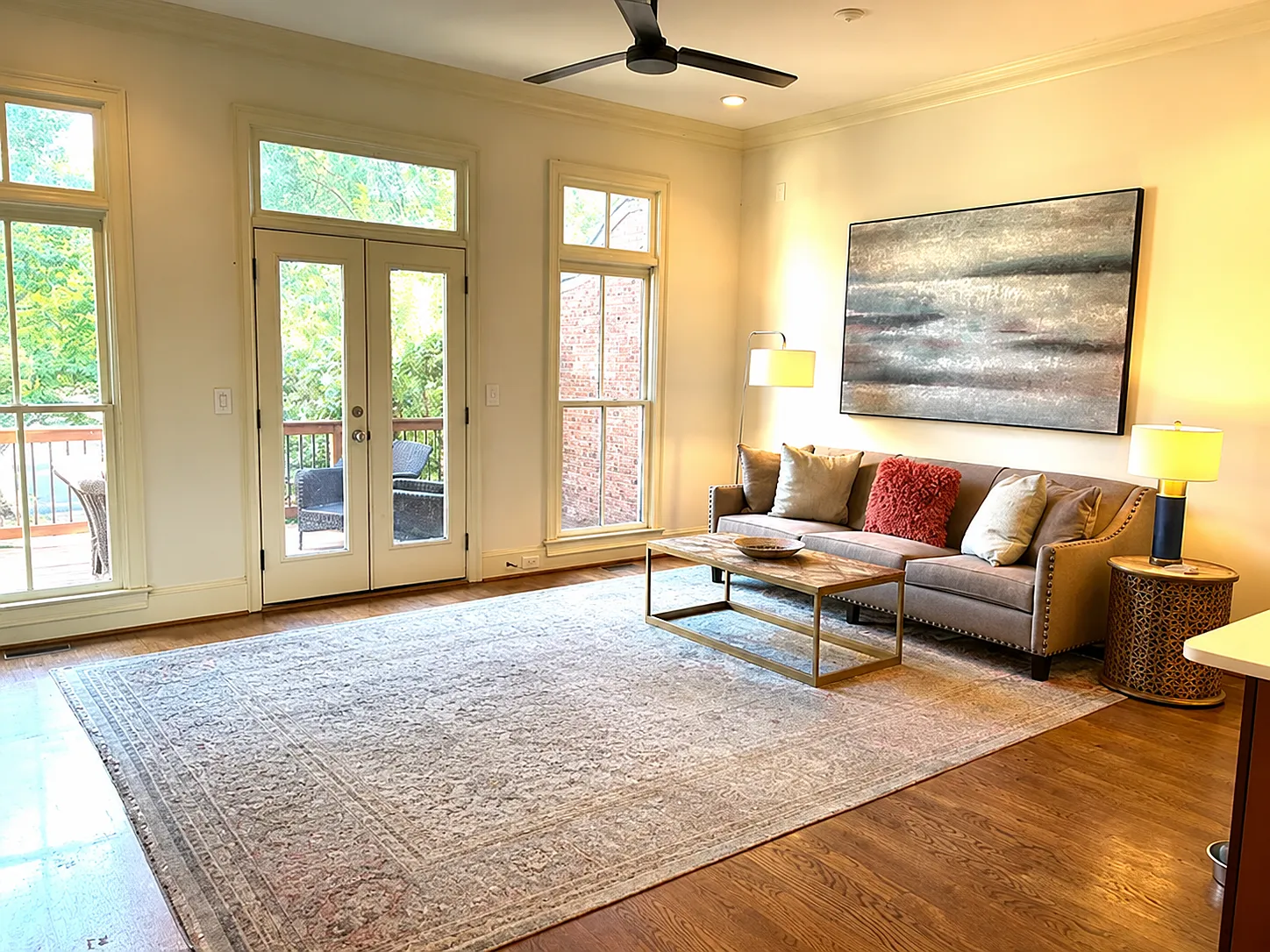 3 bed, 3.5 bath, 2400 sqft, $3,600 — Photo 3