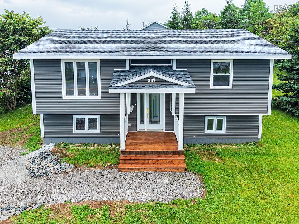 1st image of 967 Westmount Rd