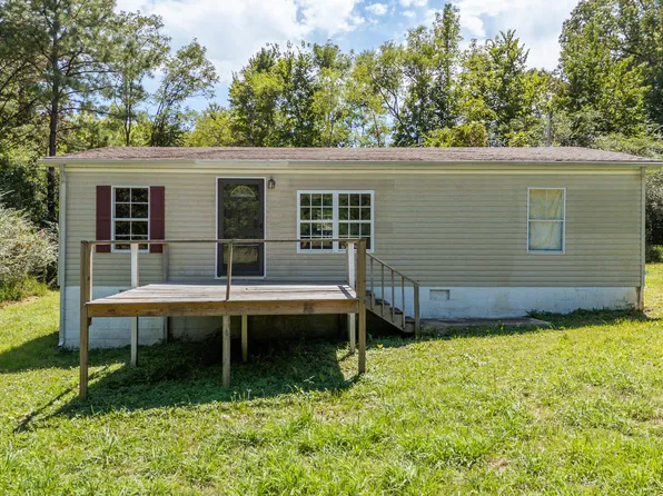 310 E 5th St, Parsons, TN 38363