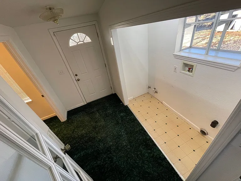 6029 Williams Dr — Photo 15