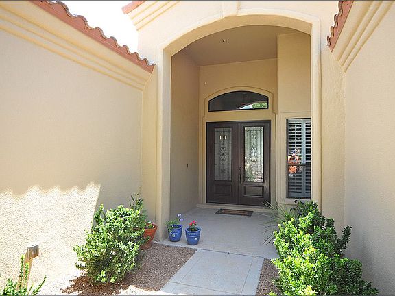 2nd image of 5712 Valley Oak Dr