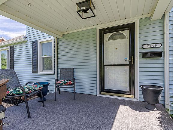 2nd image of 2149 Westbrook Dr