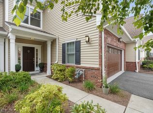 28 Cabell Ct, Morristown, NJ 07960