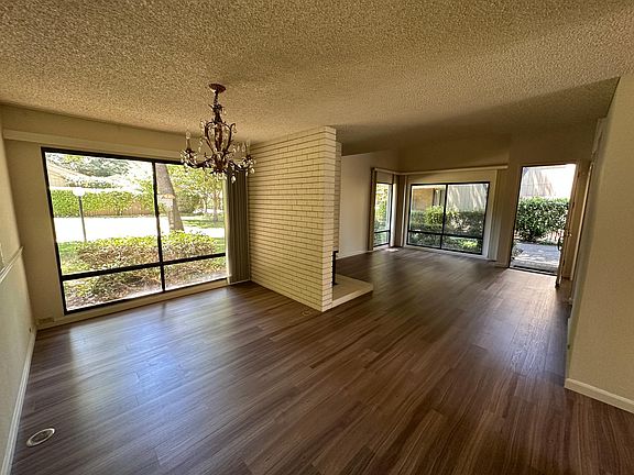 3rd image of 2286 Swarthmore Dr