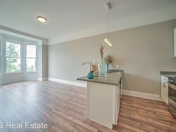 4th image of 341 Georgia St #17246546