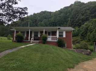 2366 Foster Creek Rd, Marshall, NC 28753