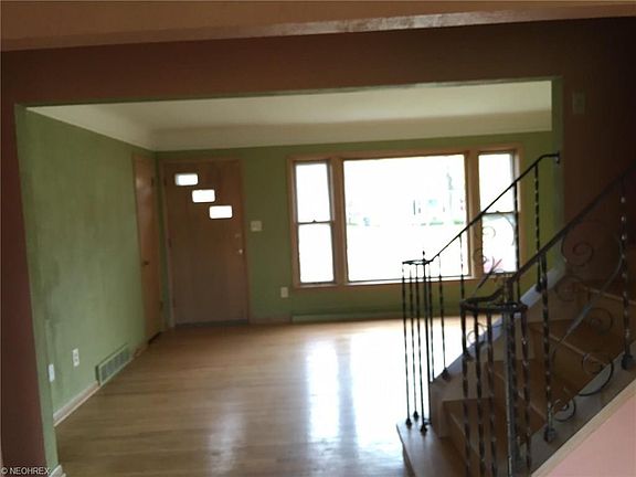3rd image of 24114 Glenbrook Blvd
