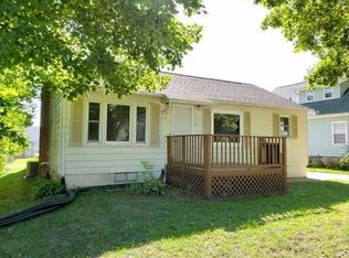 148 3rd St N, Central City, IA 52214