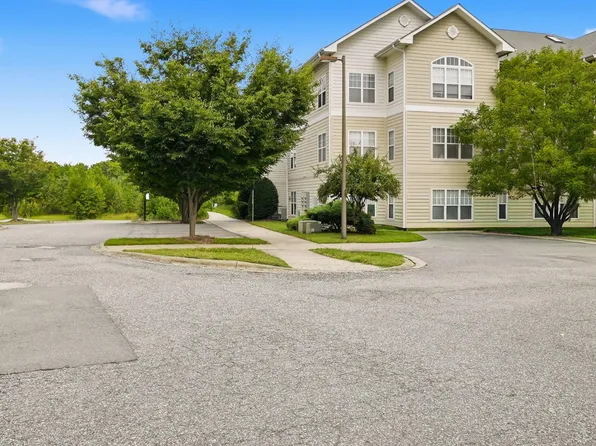 303-102 Campus Walk Trl, Elon, NC 27244