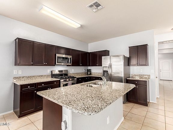 4th image of 31070 W Fairmount Ave