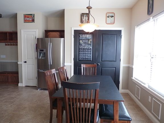 4th image of 130 Vineland Parkway Dr