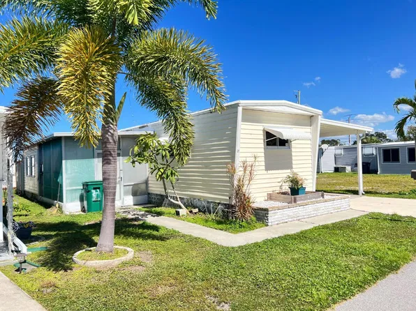 31 Flores Dr, Palmetto, FL 34221