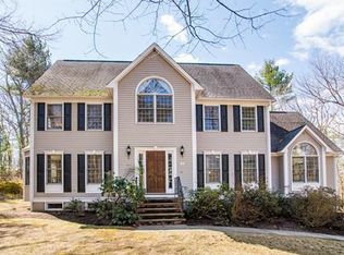 22 Main St, Medfield, MA 02052